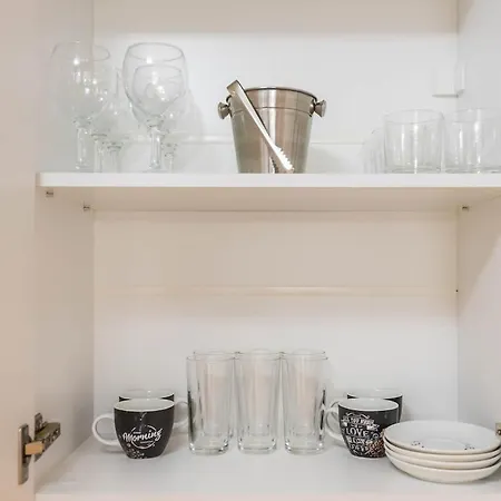 アパート Мир 27 ヴァルナ