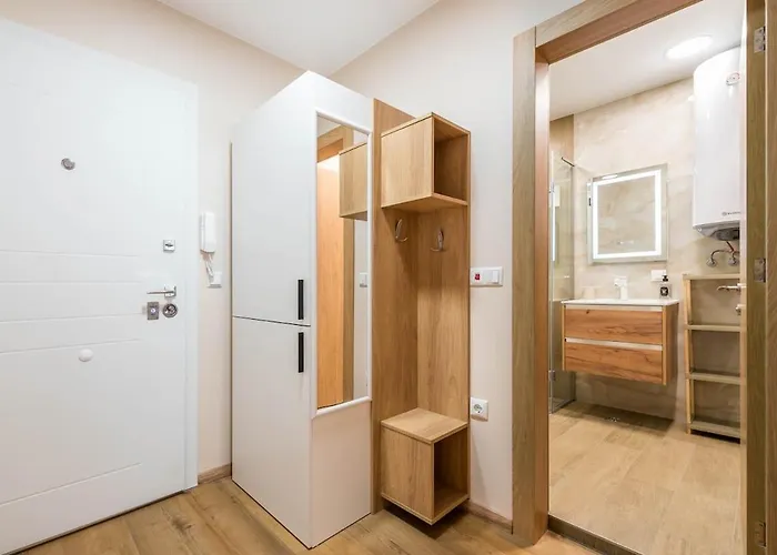 Мир 27 * ヴァルナ