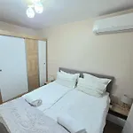 Premium Smart Mir 27 Self Check-in Varna